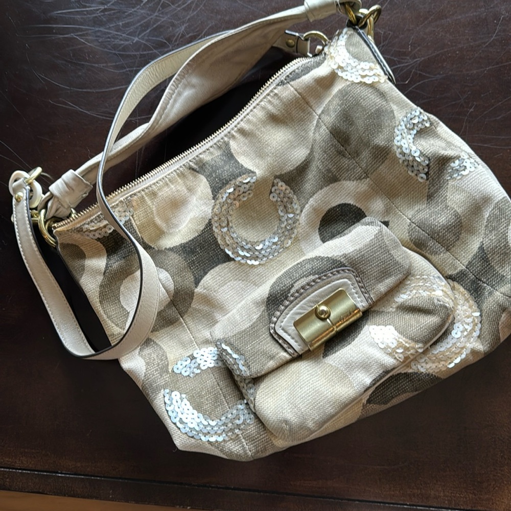 COACH Shoulder Bag